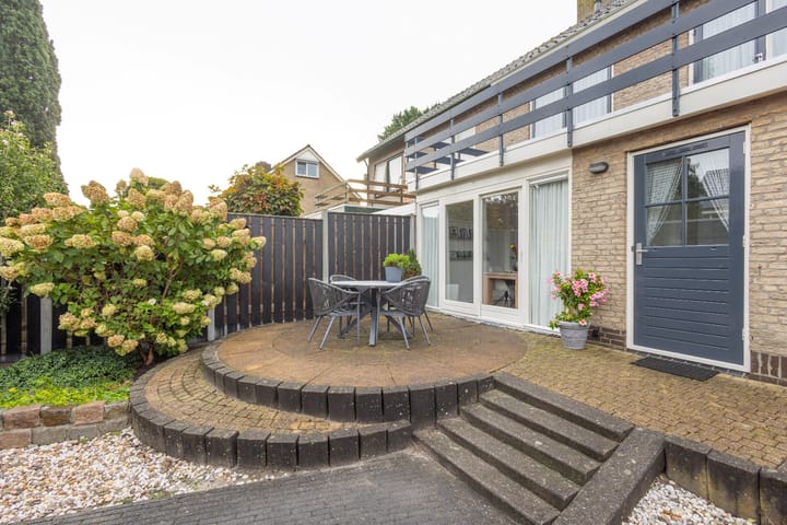 Photo 40 of Johan Frisostraat 8