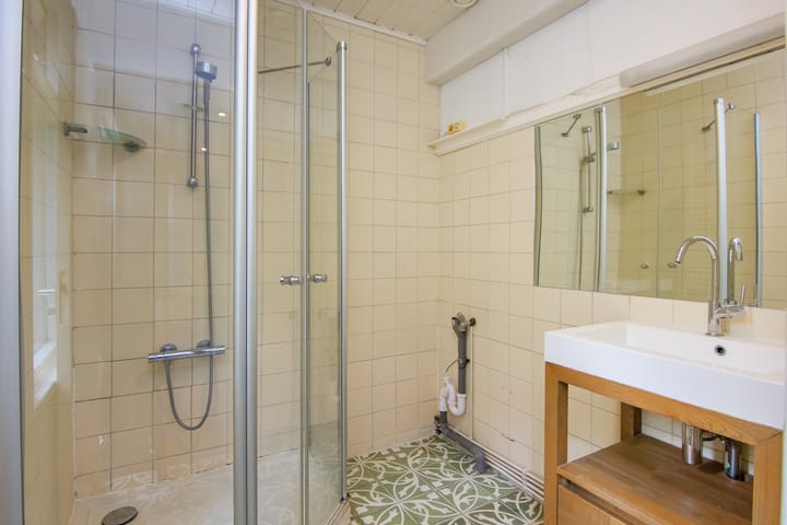 Foto 21 van Oost Indiëstraat 50