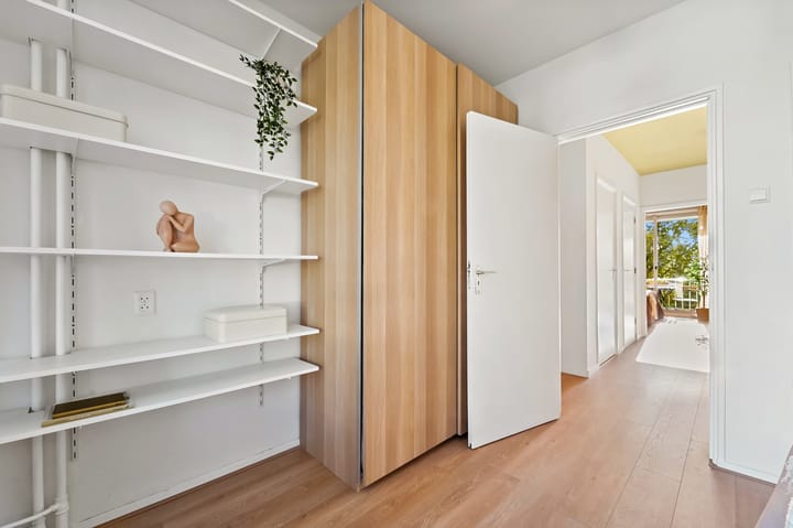 Foto 11 van Burgemeester Caan van Necklaan 299