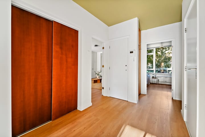 Foto 13 van Burgemeester Caan van Necklaan 299