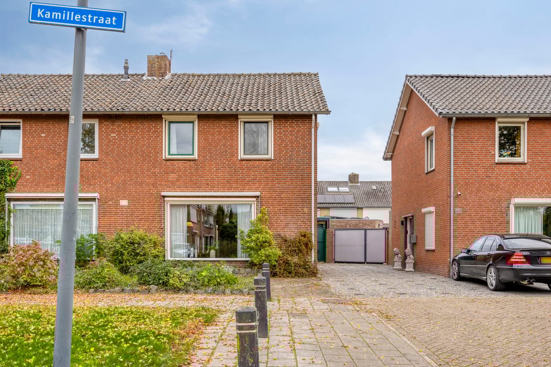 Photo 11 of Kamillestraat 19