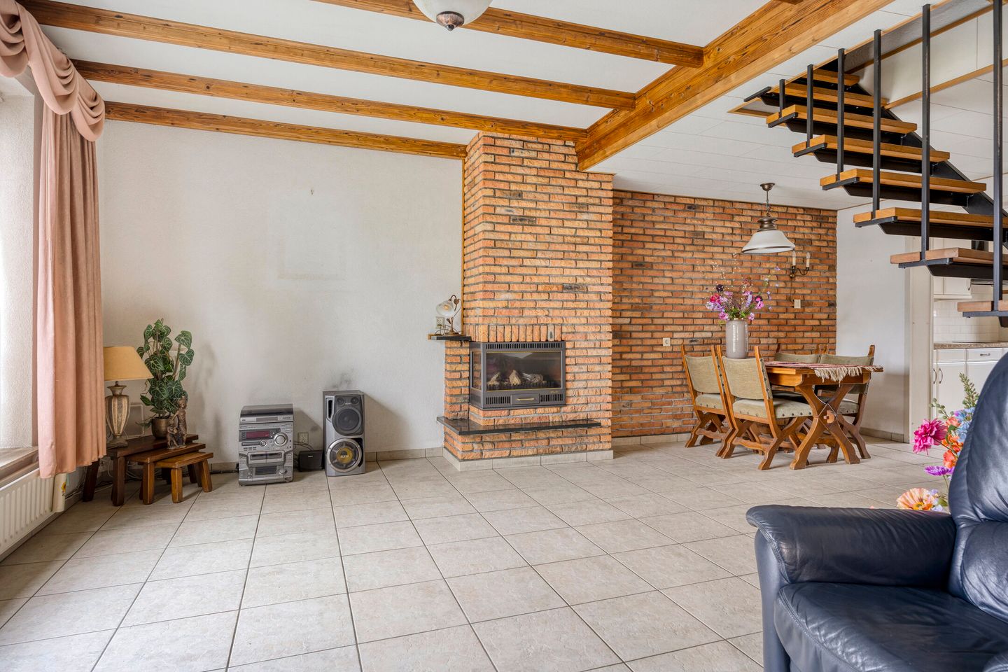 Photo 14 of Kamillestraat 19