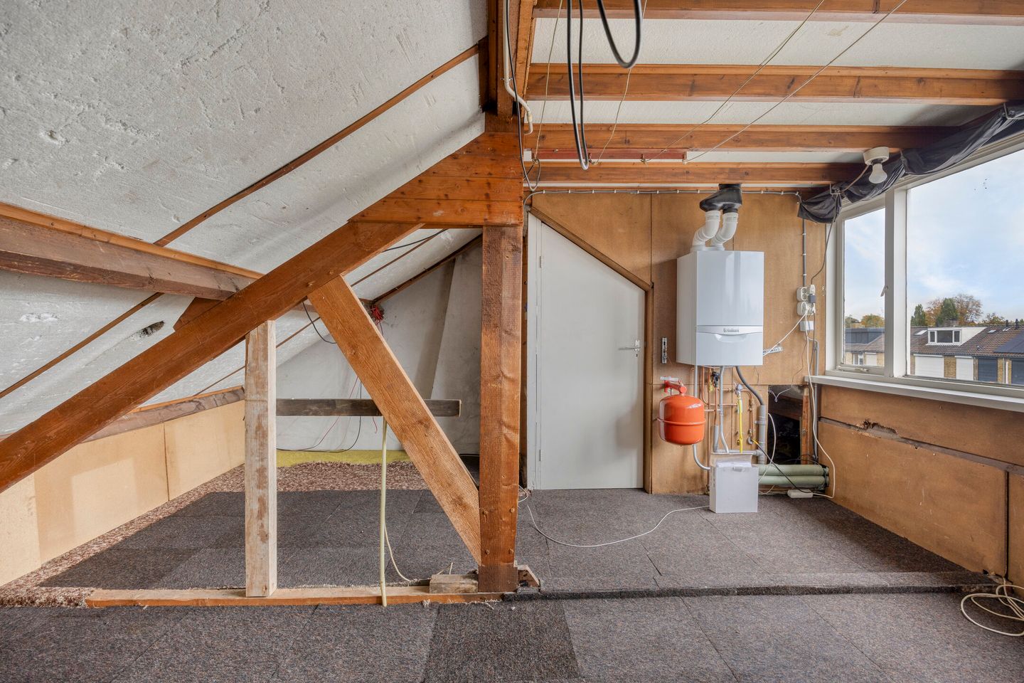 Photo 29 of Kamillestraat 19