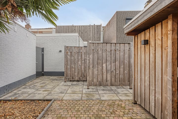 Foto 30 van Hoefstraat 37