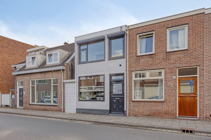 Foto 42 van Hoefstraat 37