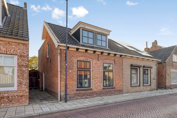 Foto 1 van Nazareth 19