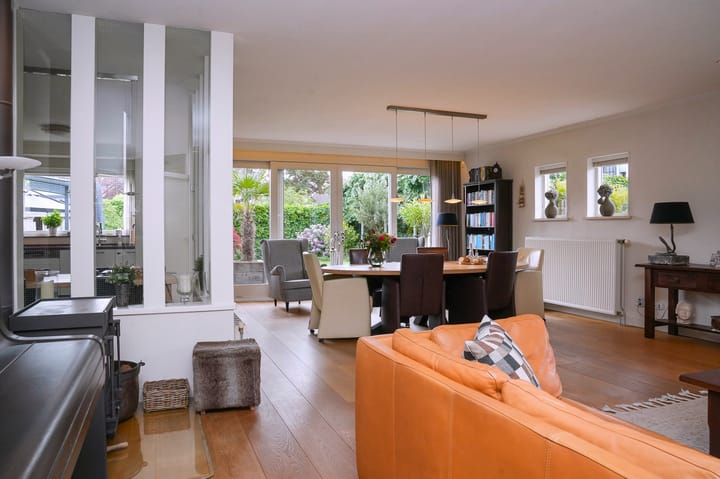 Photo 5 of van der Dussenlaan 32