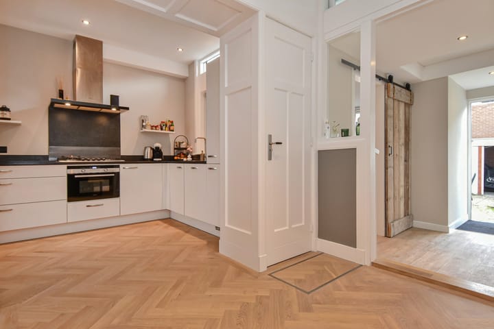 Foto 16 van Bruinbankstraat 37