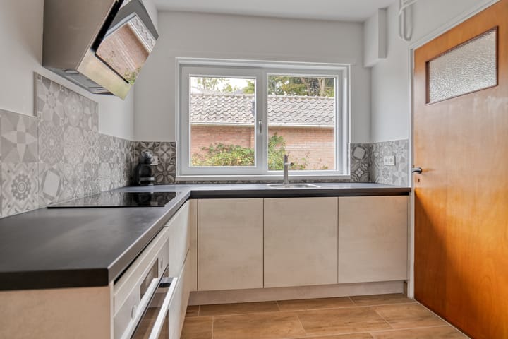 Photo 2 of P.A. de Genestetlaan 18