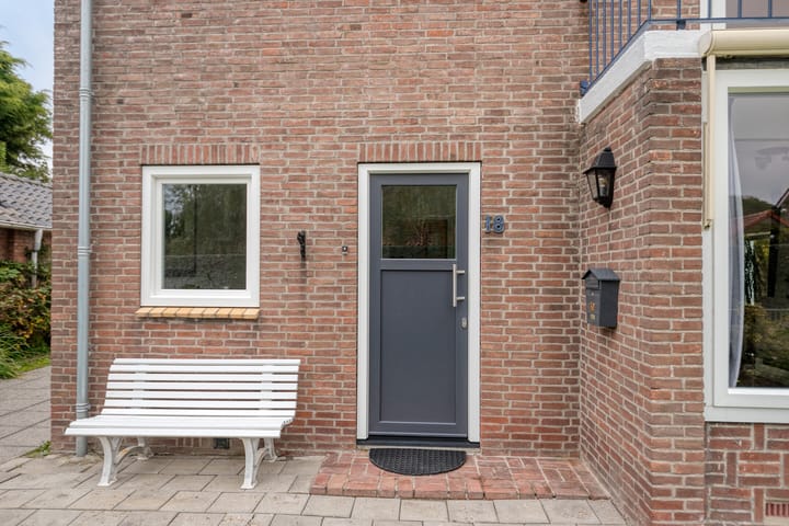 Foto 8 van P.A. de Genestetlaan 18