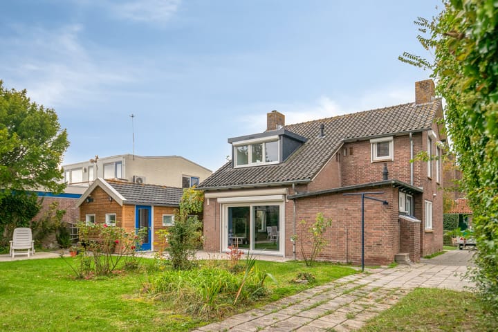 Foto 39 van P.A. de Genestetlaan 18