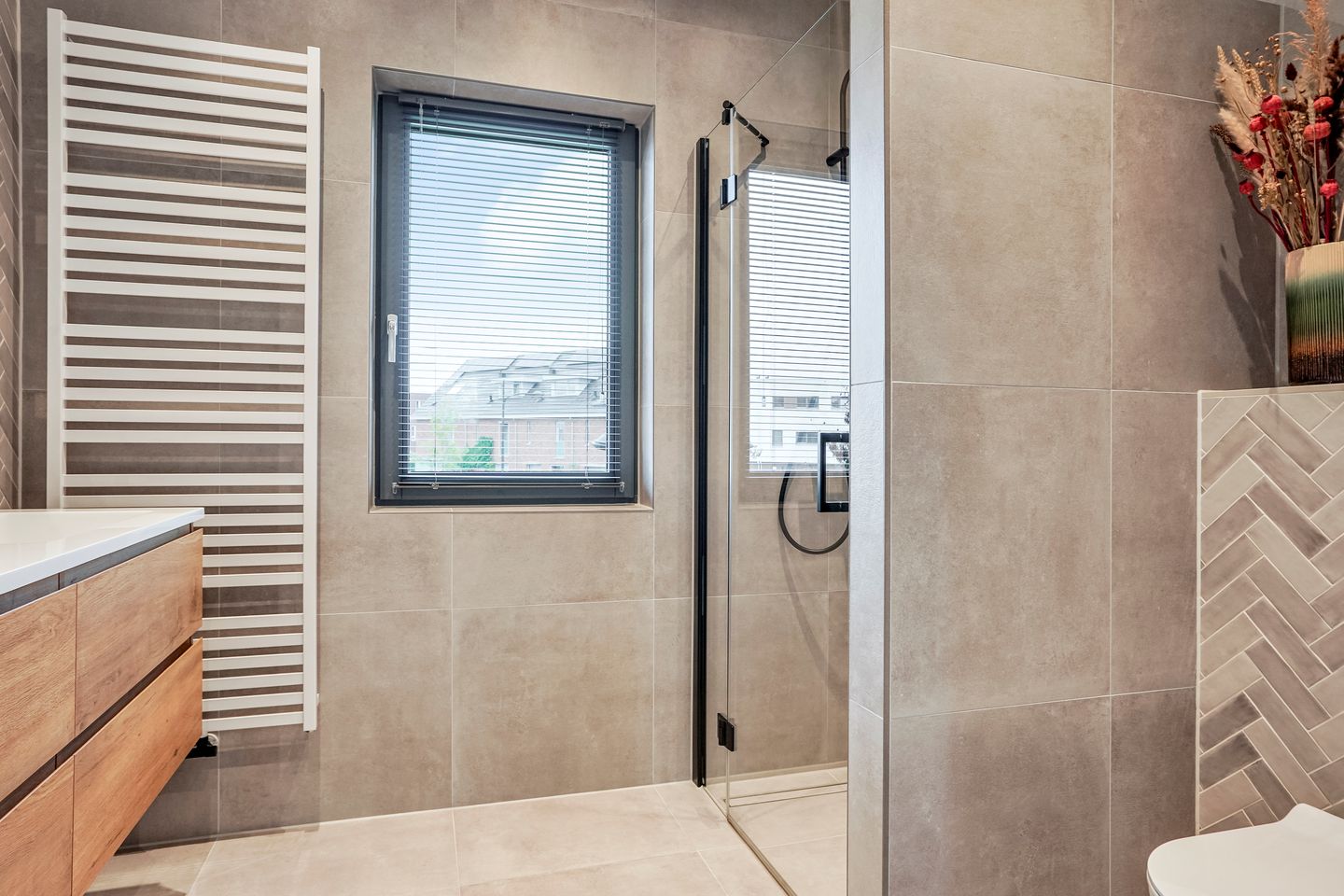 Foto 25 van Muurhagedis 29