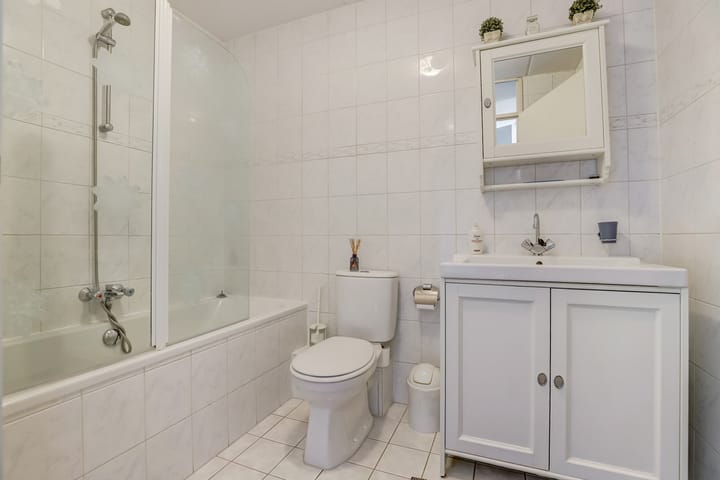 Photo 4 of Schrijnwerkerij 23