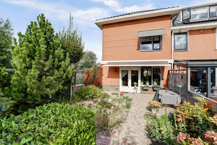 Photo 5 of Schrijnwerkerij 23