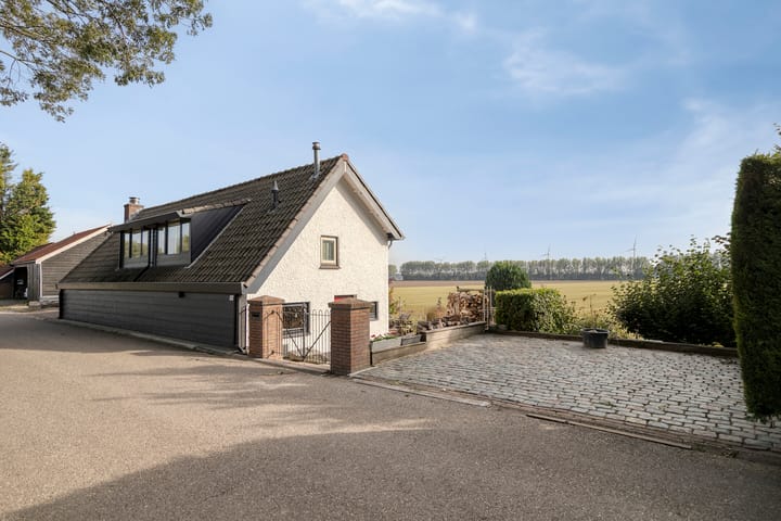 Photo 4 of Schuringsedijk 154