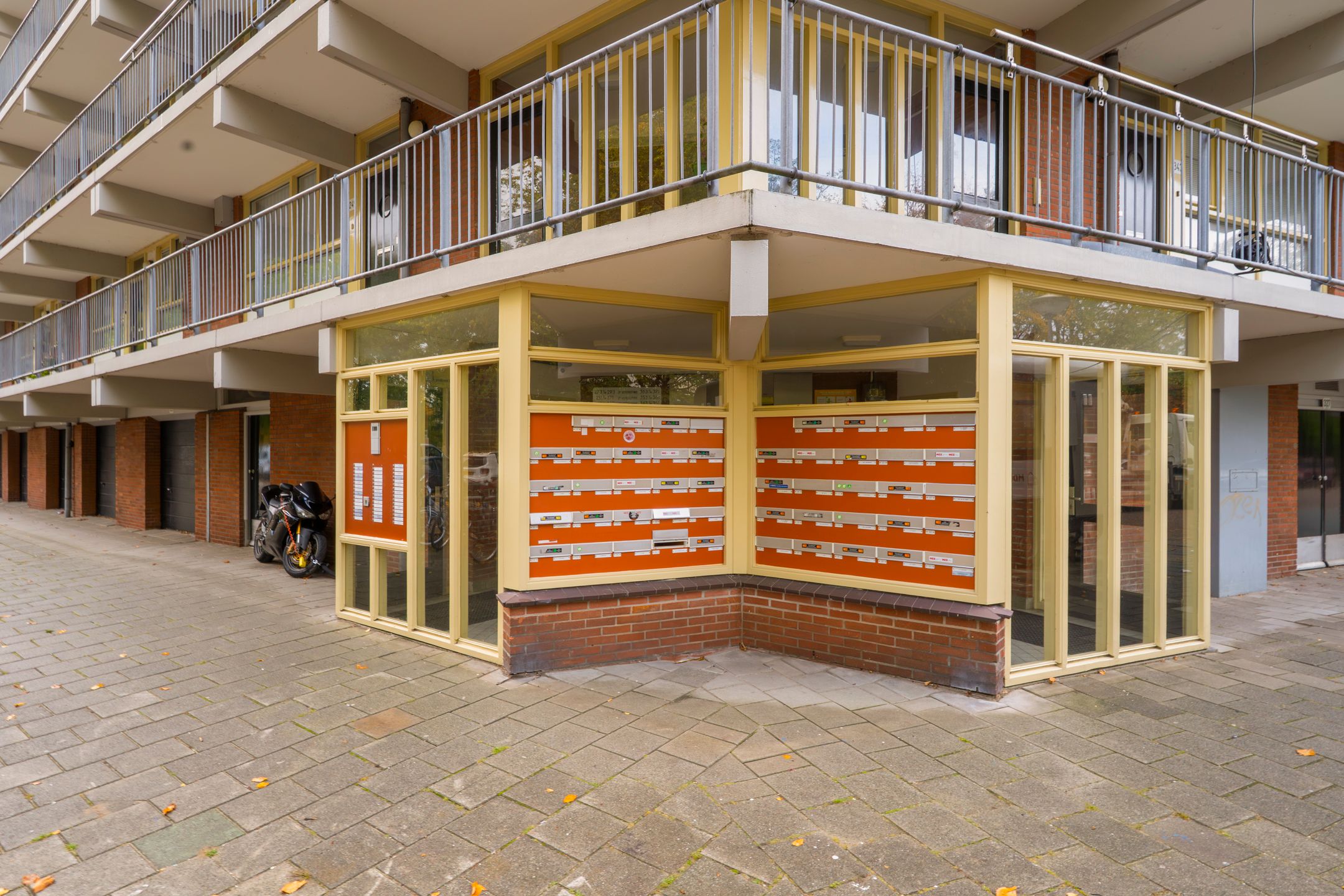 Photo 27 of Amerbos 243