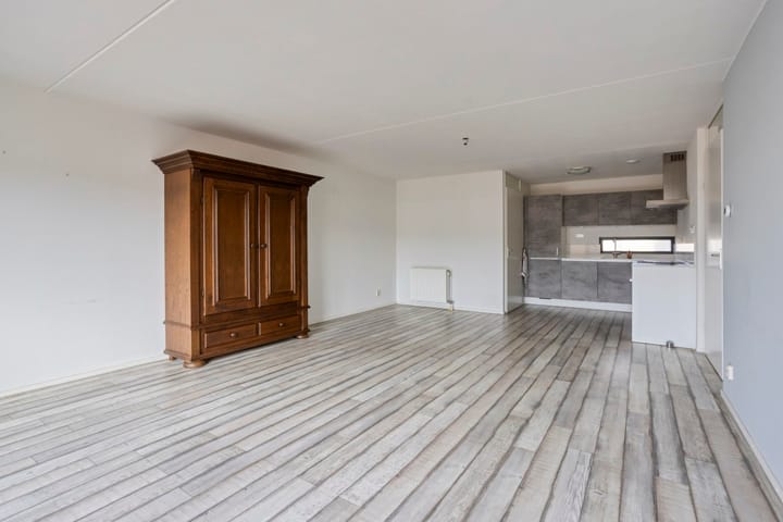 Photo 8 of Dorpsstraat 18