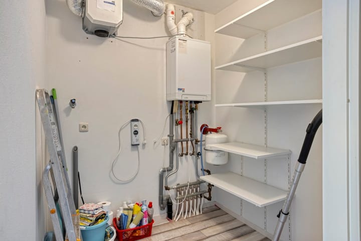 Photo 9 of Dorpsstraat 18