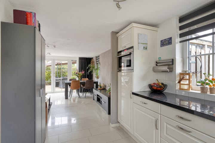 Photo 12 of Scheepjesbrug 808