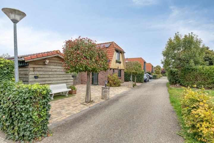 Photo 5 of Scheepjesbrug 808