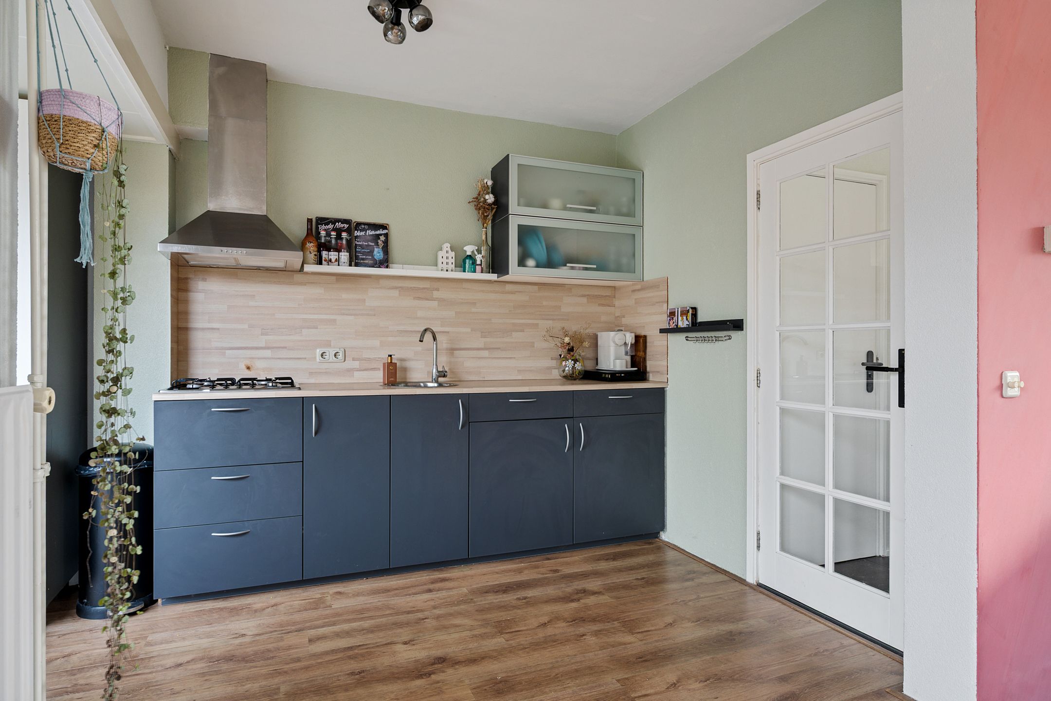 Foto 18 van Worp Tjaardastraat 282