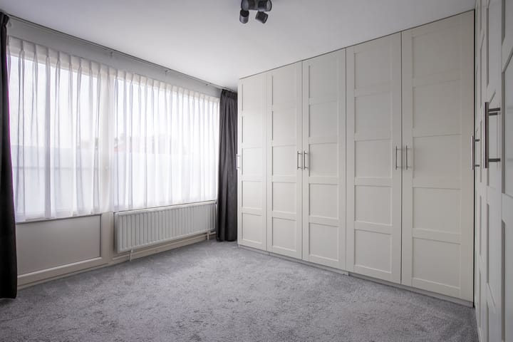 Photo 11 of Graaf van Wassenbergstraat 4