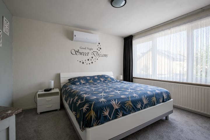 Photo 9 of Graaf van Wassenbergstraat 4