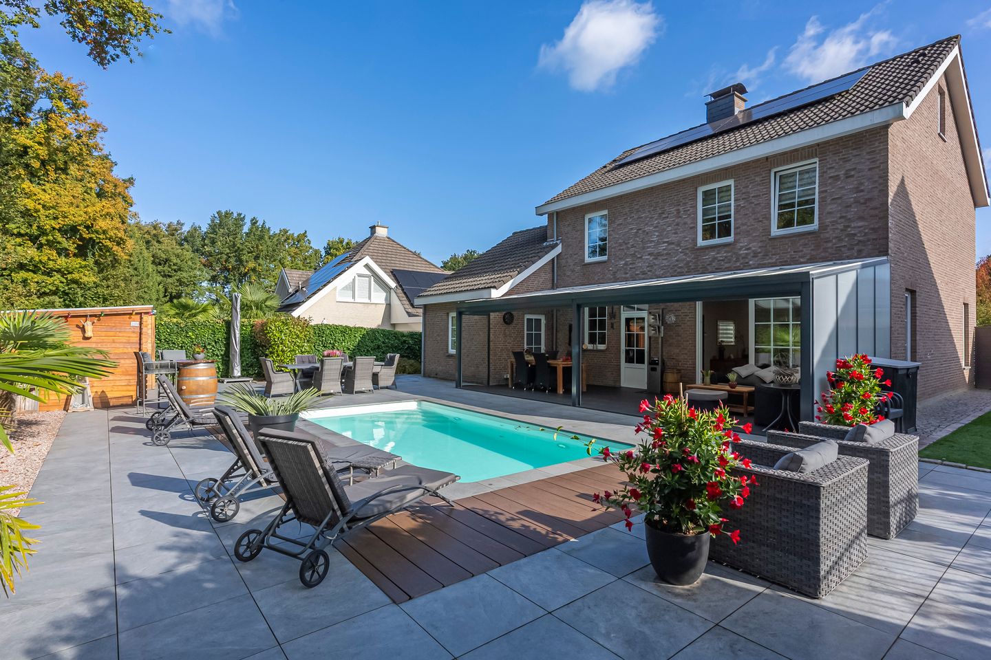 Foto 25 van Dokter Limpensstraat 48