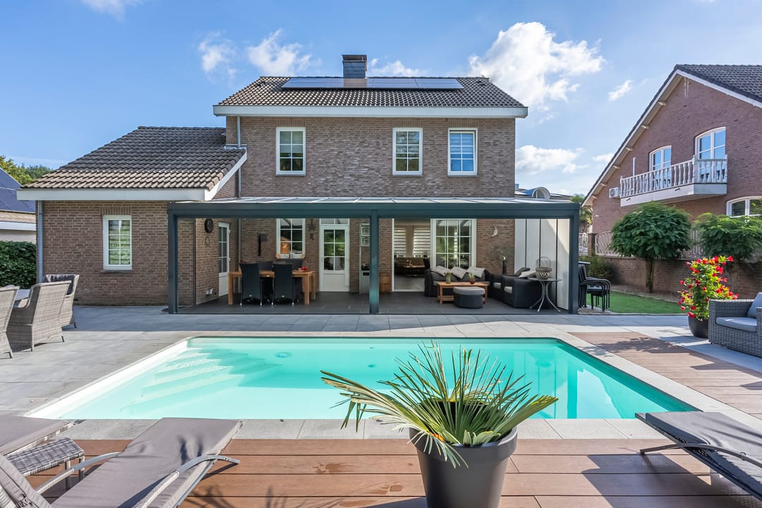 Foto 26 van Dokter Limpensstraat 48