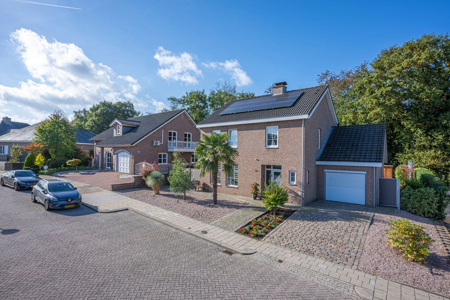 Foto 34 van Dokter Limpensstraat 48