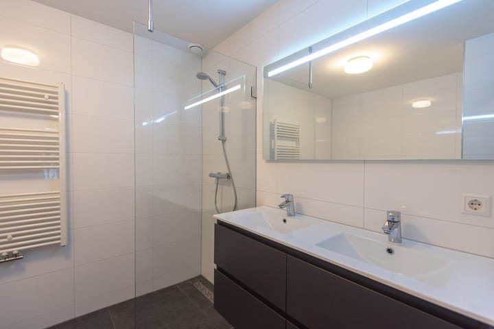 Foto 12 van Lanseloetstraat 38-H