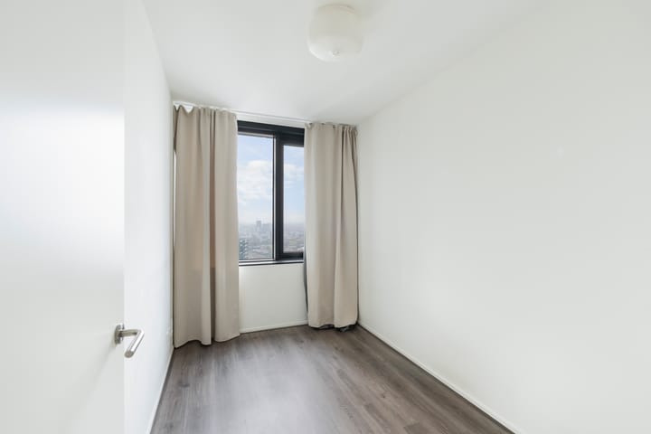 Foto 32 van Anna van Buerenplein 181