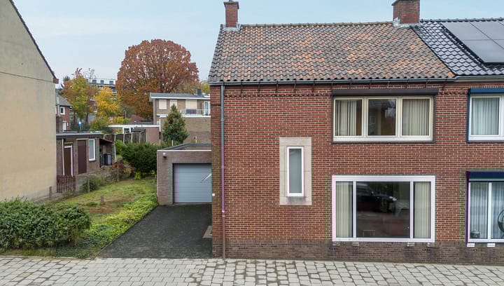 Foto 2 van Poststraat 25