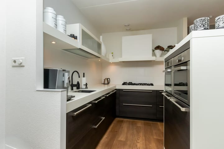 Photo 15 of Schoolstraat 17