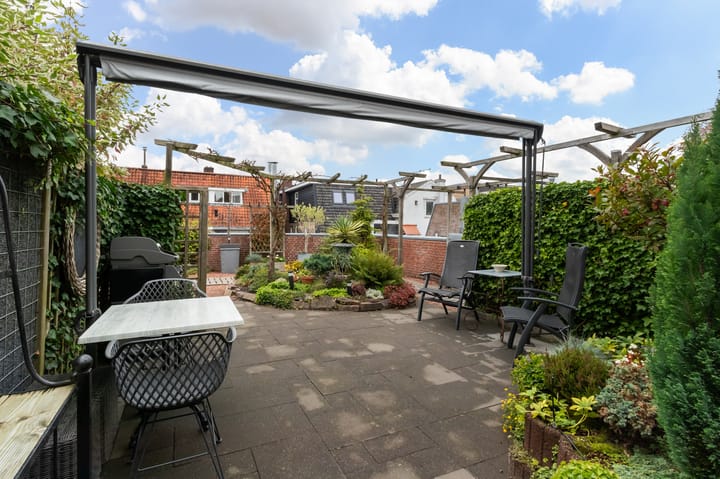 Photo 24 of Schoolstraat 17