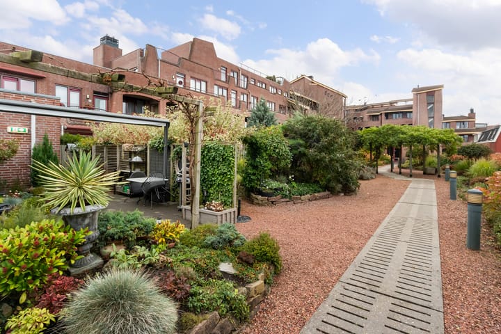 Photo 25 of Schoolstraat 17