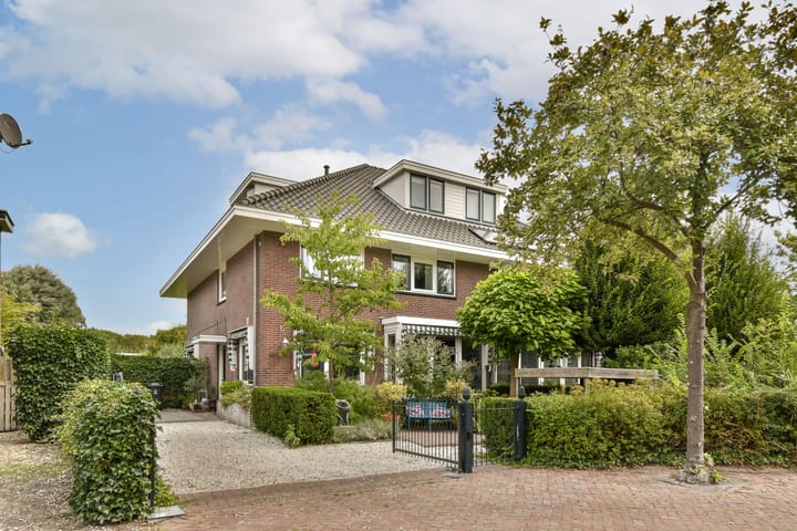 J.P. Gouverneurlaan 45