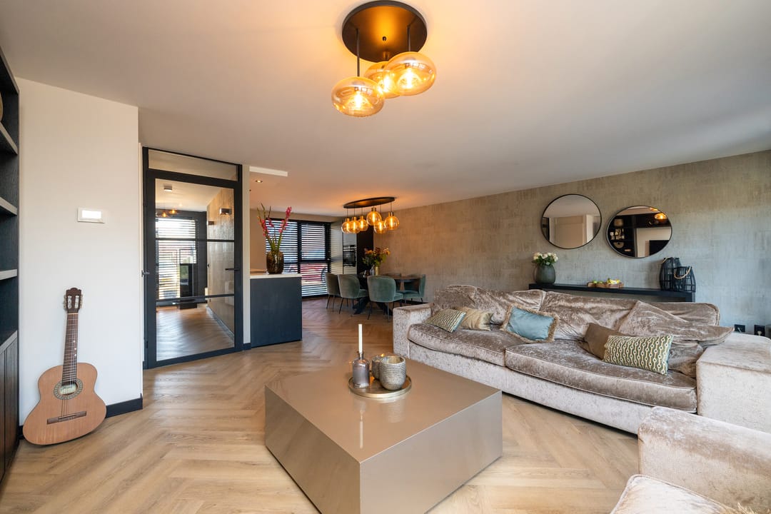 Foto 11 van Bloemenlaan 12