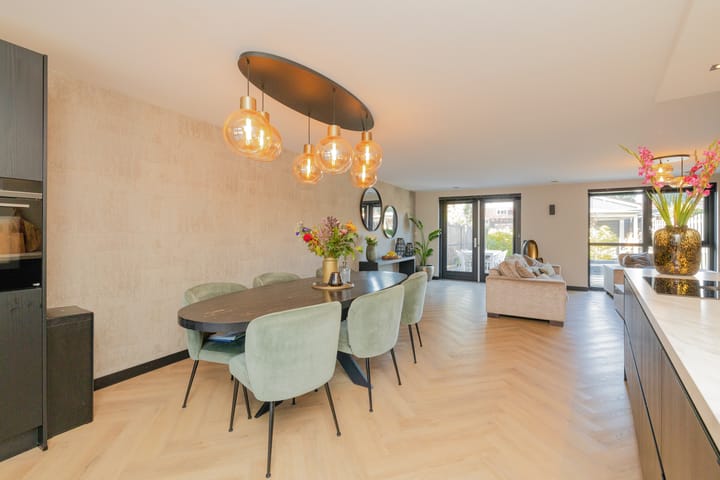 Foto 15 van Bloemenlaan 12