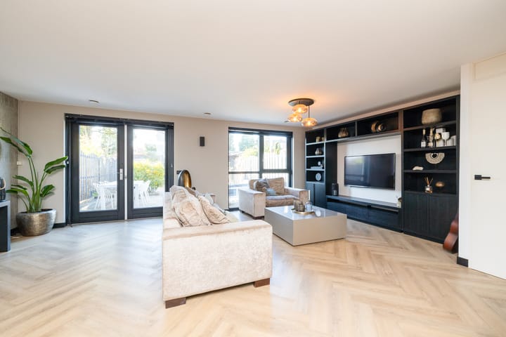 Foto 16 van Bloemenlaan 12