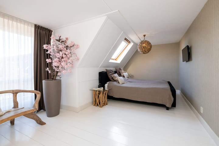 Foto 18 van Bloemenlaan 12