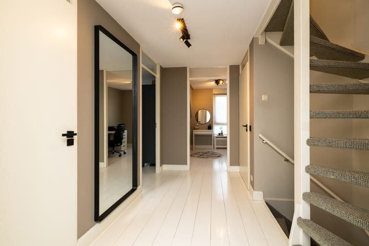 Foto 21 van Bloemenlaan 12