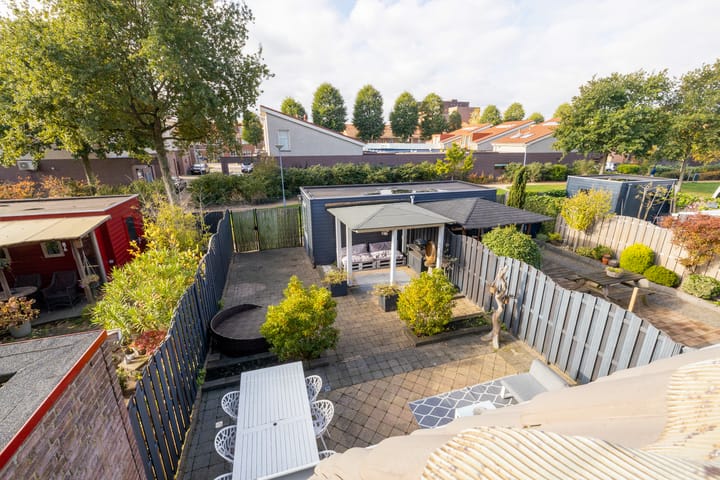 Foto 34 van Bloemenlaan 12