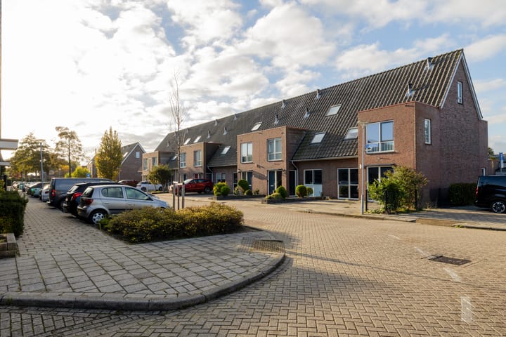 Foto 41 van Bloemenlaan 12