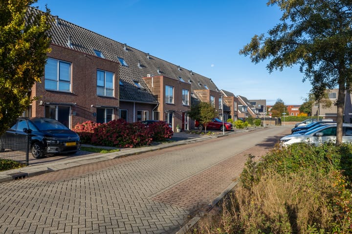 Foto 42 van Bloemenlaan 12