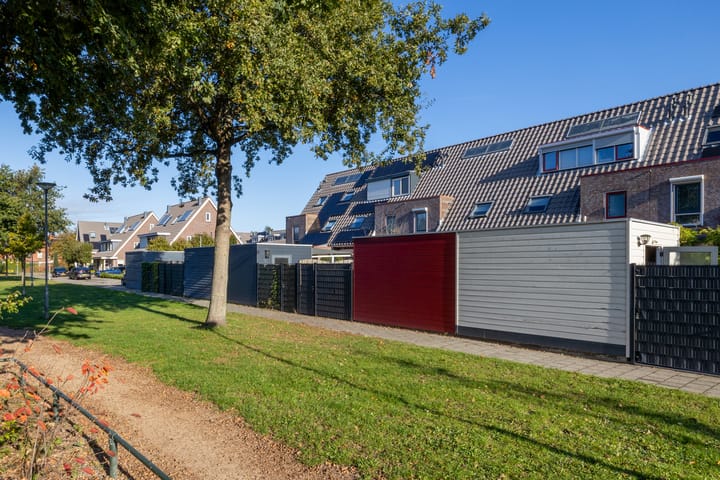 Foto 44 van Bloemenlaan 12