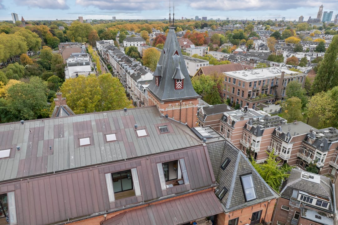 Photo 2 of F.C. Dondersstraat 91