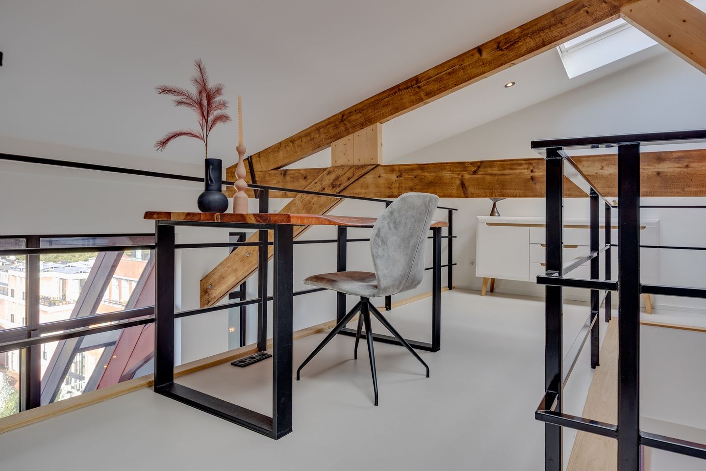 Photo 34 of F.C. Dondersstraat 91