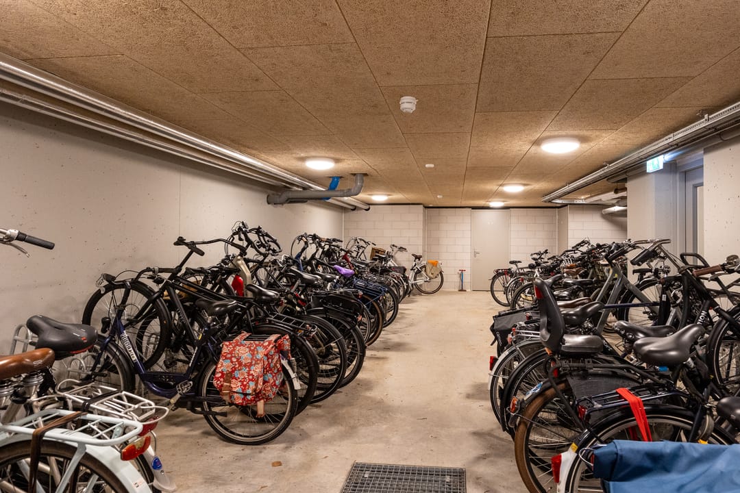 Photo 41 of F.C. Dondersstraat 91