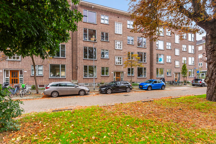 Photo 3 of Vredenoordlaan 62-B